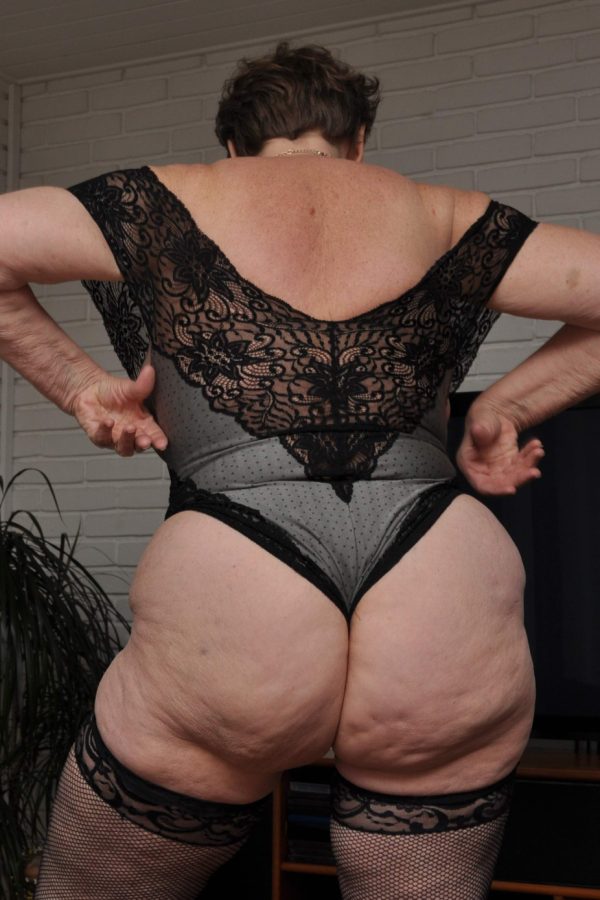 Ronde pulpeuse Caluire-et-Cuire plan cul espiègle nuit téléphone coquinetés plan-sexe