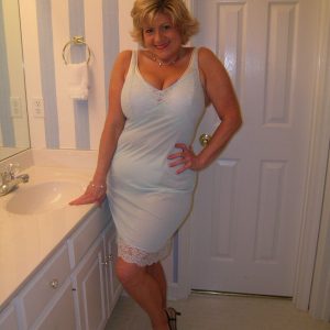 Un café chaud, une envie plus chaude Jeanne - rencontre-Cougar-Amiens