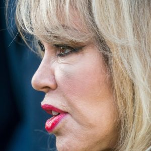 Élodie - rencontre-MILF-Saint-Malo