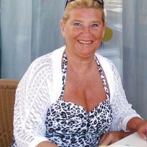 Elodie - rencontre-Cougar-Saint-Brieuc