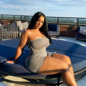 Besoin de compagnie pour cette nuit Marina - rencontre-Libertine-Draguignan