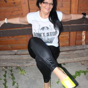 Quel mec vient décompresser avec moi ? Chloé - rencontre-MILF-Montpellier